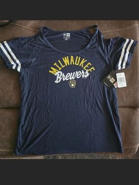 MLB New Era Milwaukee Brewers Womens Cold Shoulder Tee Size XL
